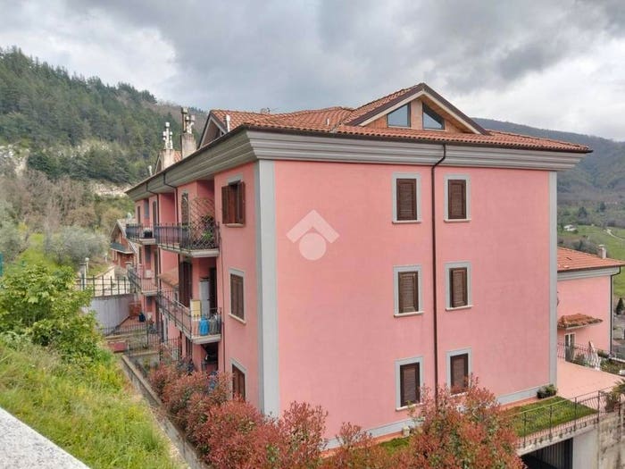 Appartamento quadrilocale in vendita in VIA SS Appia bis, Salza Irpina