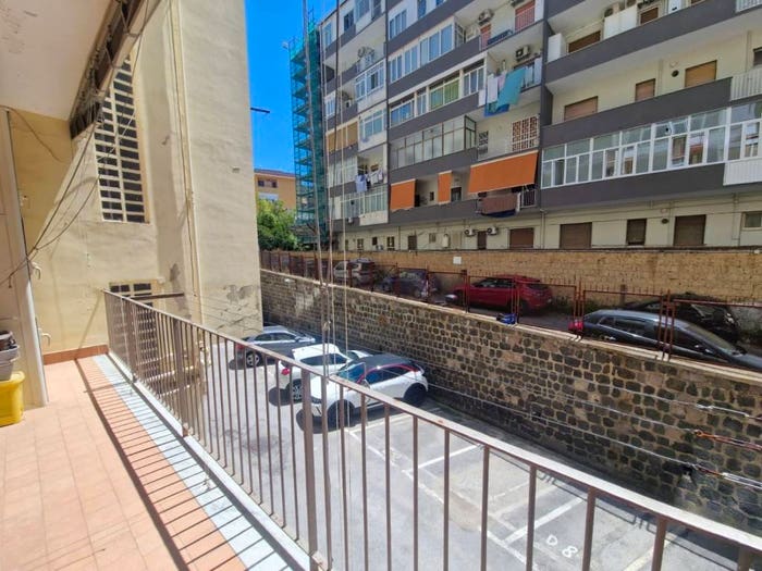Appartamento trilocale in vendita in via Francesco Cilea, Vomero, Napoli