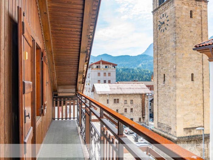 Casa trilocale in vendita in Via Roma, Lozzo di Cadore