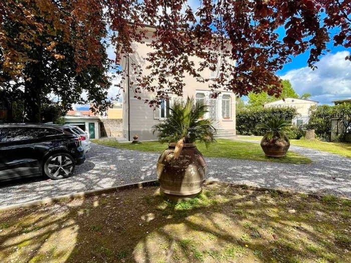 Casa con 6 locali in vendita in Neighbourhood San Marco, San Marco Acquacalda, Lucca