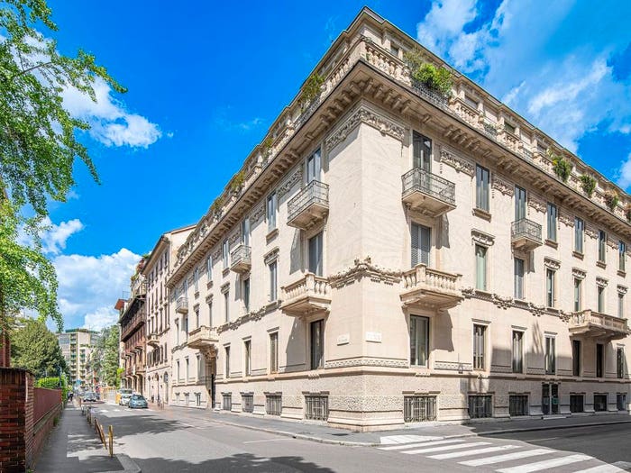 Appartamento trilocale in vendita in Via Vivaio, Palestro, Milano