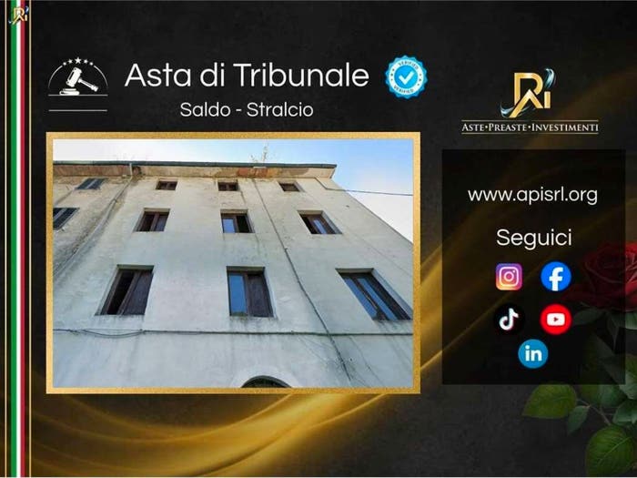 Casa quadrilocale in vendita in Via Letizia, Centro, Bagni di Lucca