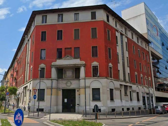 Appartamento quadrilocale in vendita in via Polesine, Corvetto, Milano