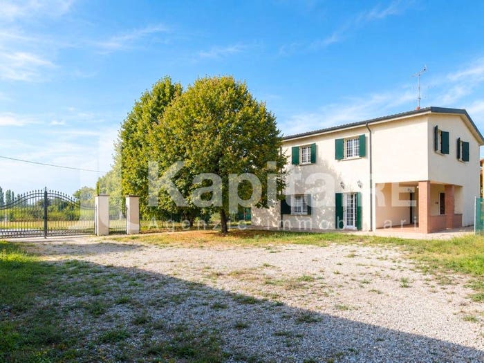 Casa con 6 locali in vendita in Via Veduro, Castenaso