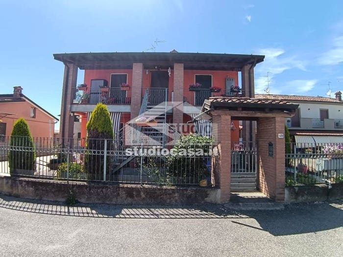 Appartamento trilocale in vendita in Via Gradella, Nosadello, Pandino