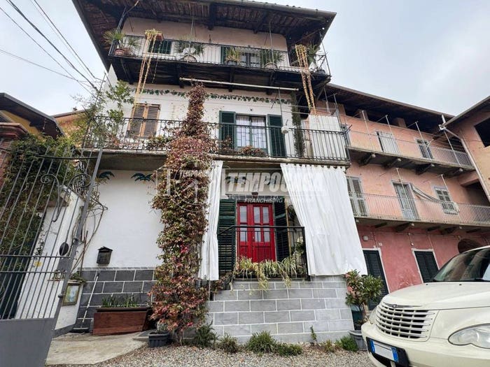 Casa con 5 locali in vendita in Via Fratelli Bianchetto, Capovilla Castello, Lessona