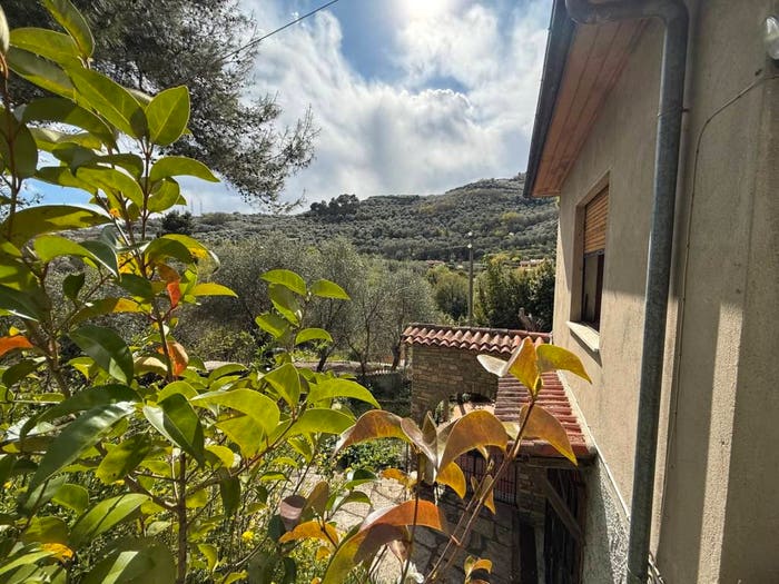 Casa con 6 locali in vendita in Via Settembre, Diano San Pietro