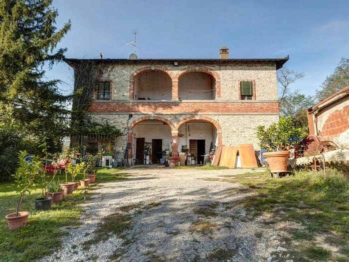 Casa con 6 locali in vendita in Località Cetina alle Stradacce, Reggello