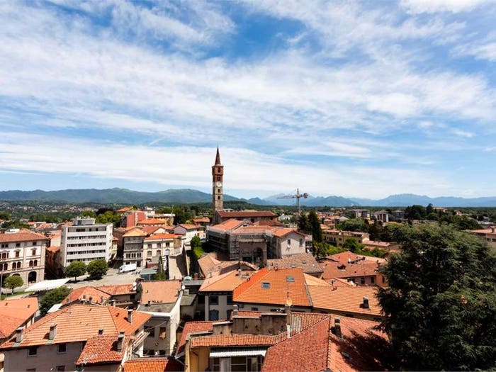Casa con 5 locali in vendita in PIAZZA BOLDORINI, Centro, Cantù