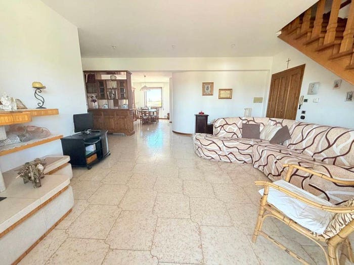 Appartamento con 5 locali in vendita in Zona Mensa Via Toscana, Certaldo