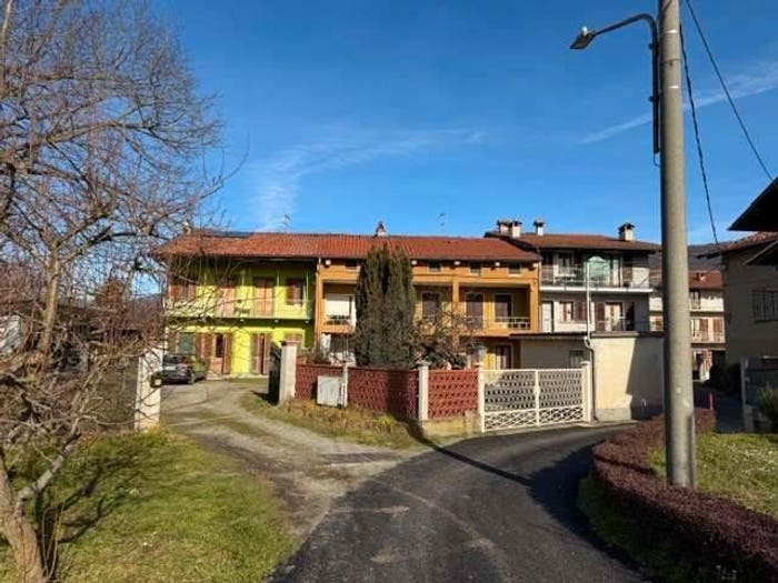 Casa con 6 locali in vendita in Via Del Pero, Cascinette d'Ivrea
