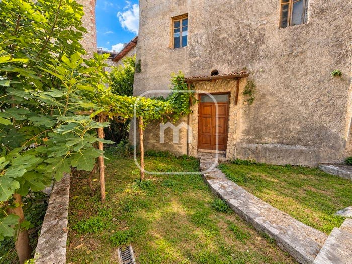 Appartamento trilocale in vendita in Corso Vittorio Emanuele, Centro, Morolo