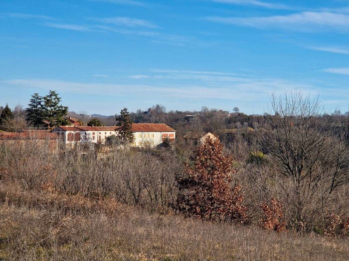 Casa con 6 locali in vendita in Strada Comunale Moncervetto, Altavilla Monferrato