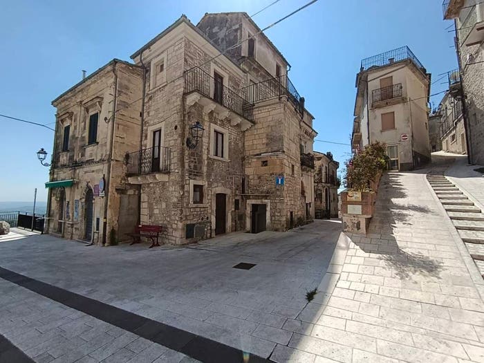 Appartamento quadrilocale in vendita in Via San Rocco, Pennapiedimonte