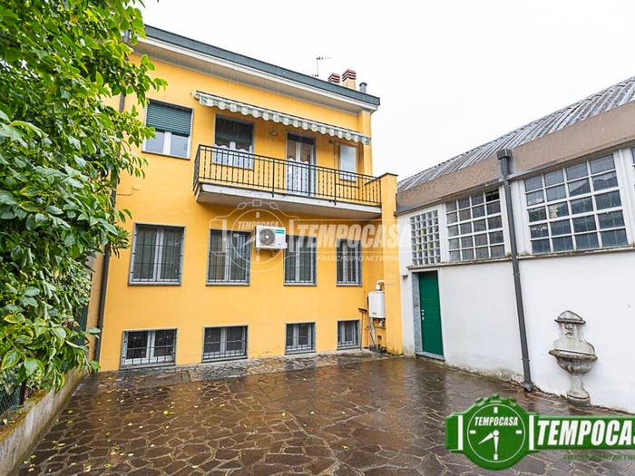 Casa trilocale in vendita in Via Milano, Centro, Pandino