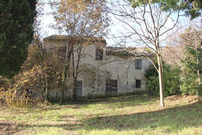 Casa con 5 locali in vendita in Monte San Bartolo, Pesaro