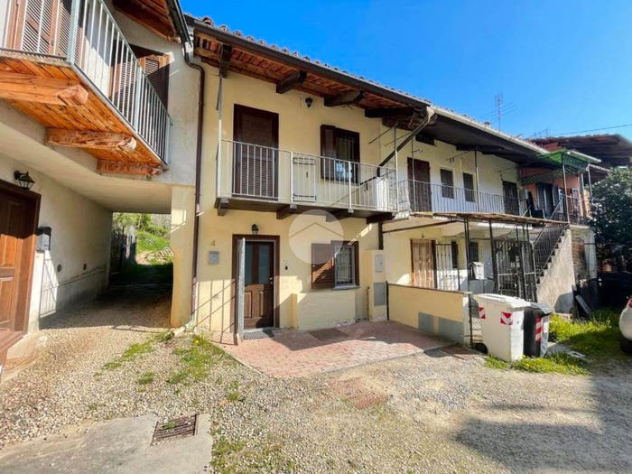 Casa bilocale in vendita in Borgata Lussiatti, Centro, Giaveno