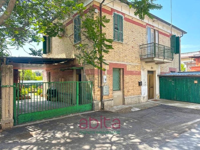 Casa con 6 locali in vendita in Contrada Molino, Molino, Monteprandone