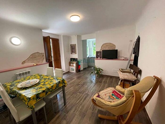 Appartamento trilocale in vendita in Via Augusto Murri, Centro, Fermo