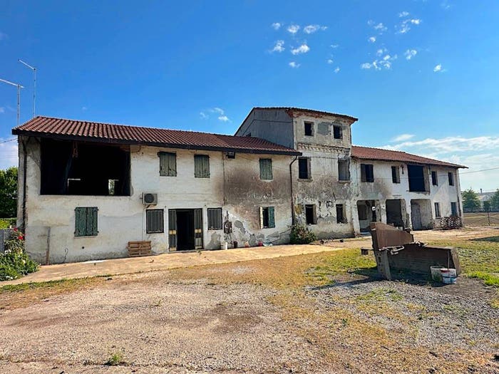 Casa con 6 locali in vendita in Via Boschi, Castelminio, Resana