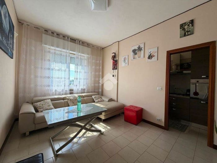 Appartamento trilocale in vendita in Via Eugenio Villoresi, Centro, Garbagnate Milanese
