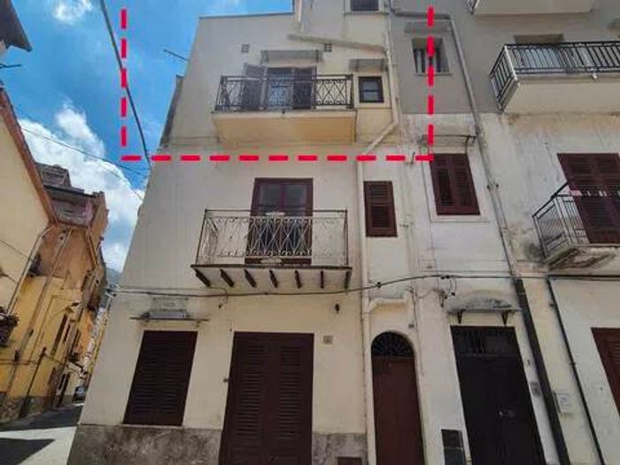 Appartamento quadrilocale in vendita in Piazza Monsignor Tommaso Mannino, Centro, Carini