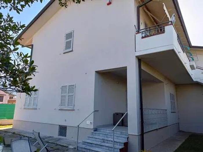 Appartamento con 5 locali in vendita in Urb Ronchi Quercioli Rinchiostra, Rinchiostra Quercioli, Massa
