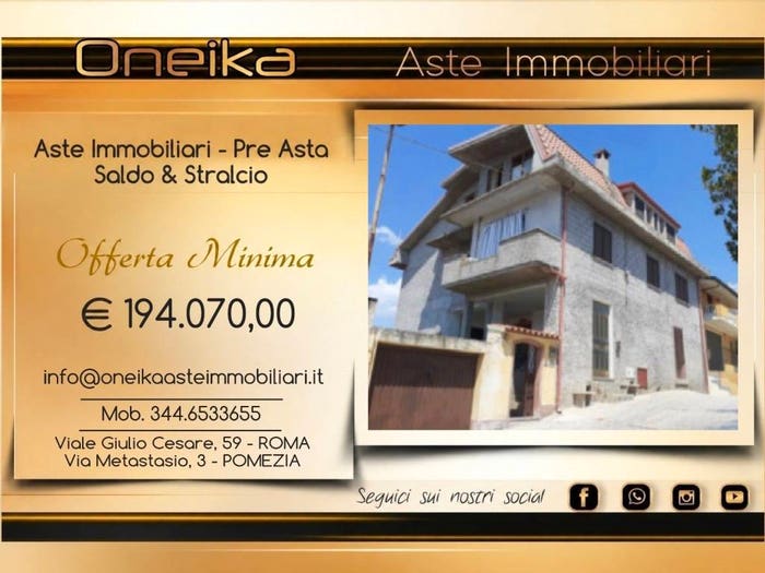 Appartamento con 6 locali in vendita in Via Firenze, Orotelli