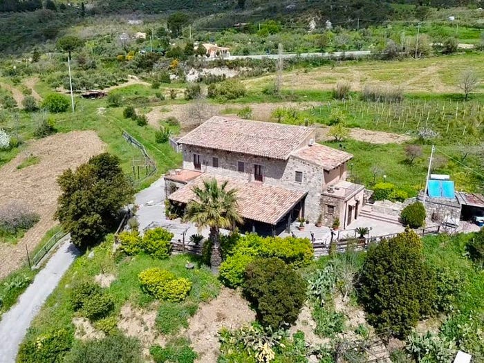 Casa con 6 locali in vendita in SS, Polizzi Generosa