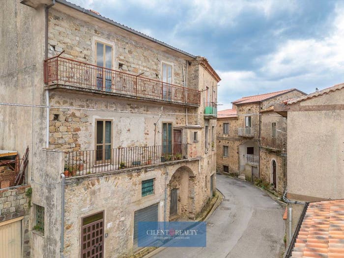 Casa con 6 locali in vendita in Via Sorrentini, Centro, San Mauro Cilento