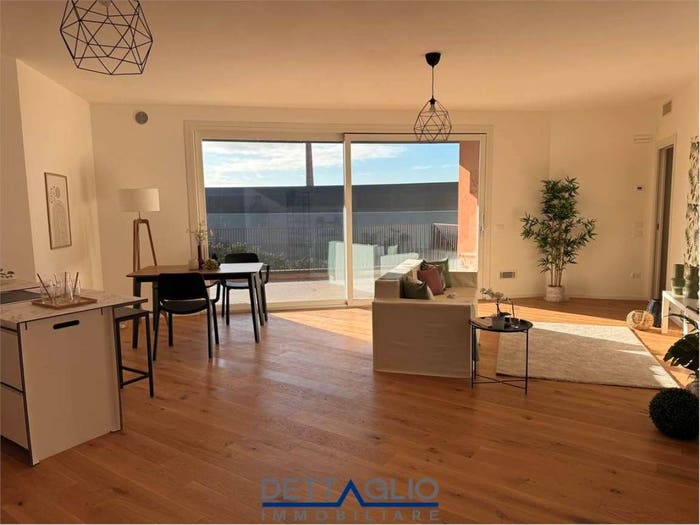 Appartamento con 5 locali in vendita in Centro, Noale