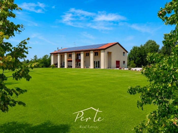 Casa con 6 locali in vendita in Via Malviste n Silea, Silea