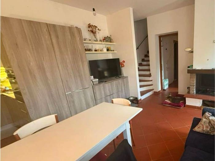 Casa quadrilocale in vendita in Strada Provinciale Traversa del Ferrone, Il Ferrone, Impruneta