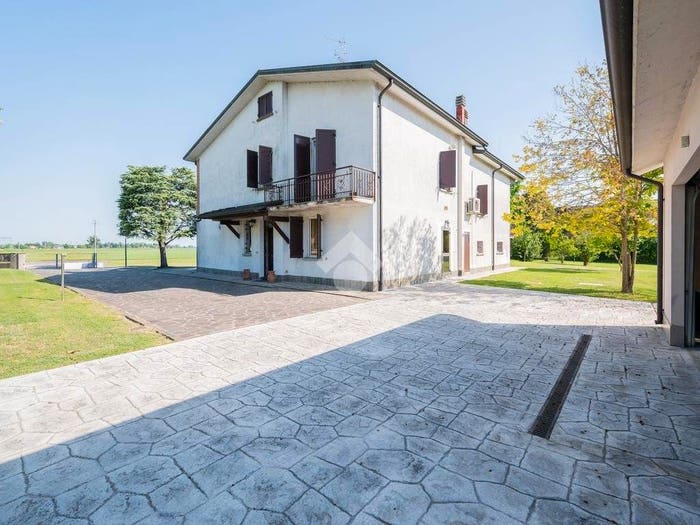 Casa quadrilocale in vendita in Strada staffola, Centro, Gonzaga