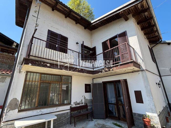 Casa quadrilocale in vendita in Via Castello, Centro, Mombello Monferrato