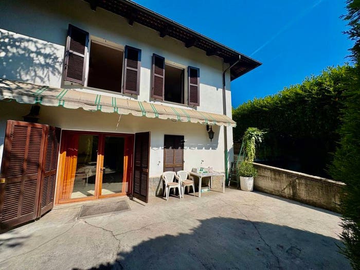 Casa quadrilocale in vendita in Via Coronata, Centro, Fossano