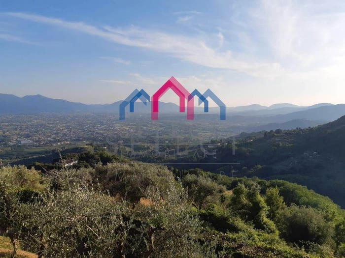 Casa quadrilocale in vendita in Matraia Valgiano, Capannori