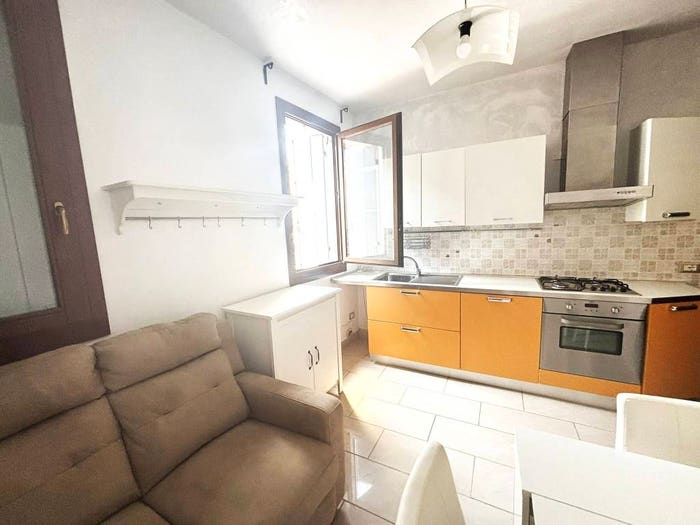 Appartamento trilocale in vendita in Calle Muneghette, Centro Storico, Chioggia