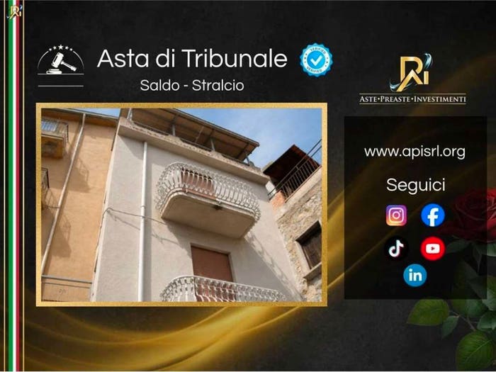 Appartamento trilocale in vendita in Via Salita Castello, Centro, Ficarra