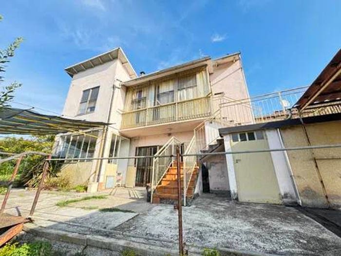 Casa con 5 locali in vendita in Via Rocca, Rocca Delle Donne, Camino