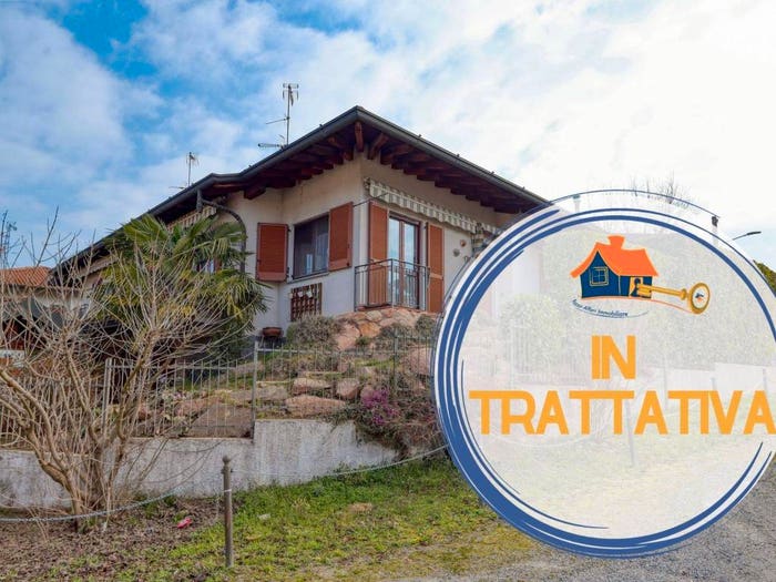 Casa quadrilocale in vendita in Via Lazzaretto, Centro, Carnago