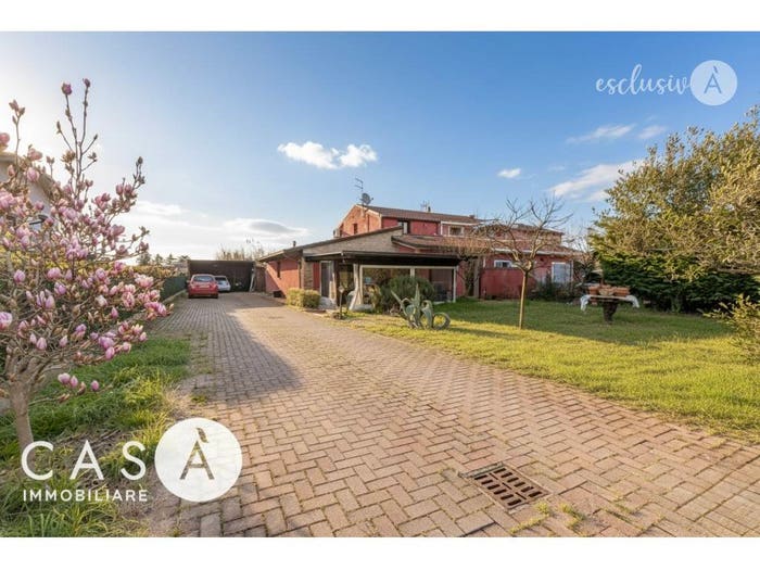 Casa con 6 locali in vendita in Via Montaletto, Cannucceto, Cesenatico