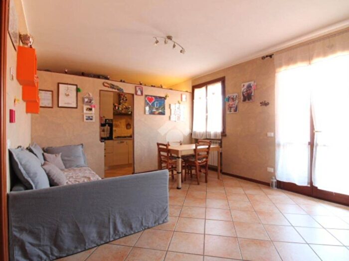 Appartamento trilocale in vendita in Via Salutati Coluccio, Centro, Monsummano Terme