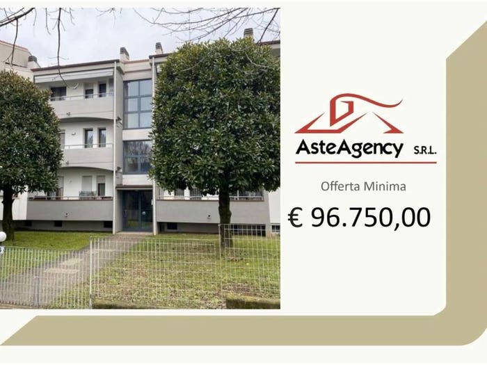 Appartamento quadrilocale in vendita in Via dei pradelli, Brembate
