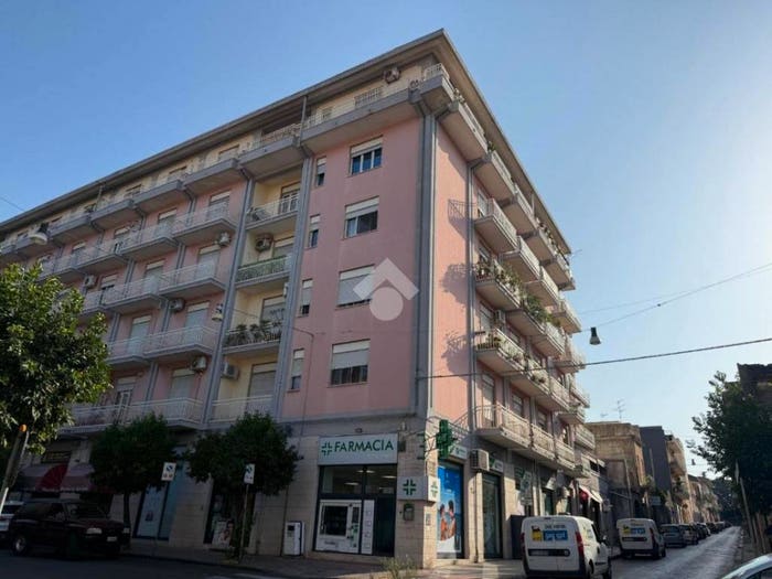 Appartamento bilocale in vendita in Via Roma, Centro, Riposto