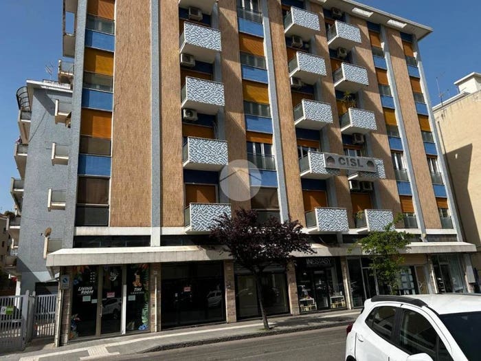 Appartamento trilocale in vendita in Via Gregorio Caloprese, Centro, Cosenza