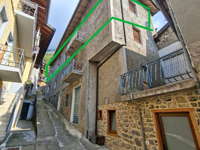 Appartamento quadrilocale in vendita in Via Giuseppe Zanardelli, Villa, Lozio