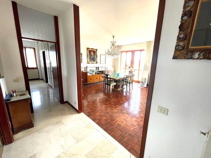 Casa trilocale in vendita in Via Maniago, Quartiere Feltre, Milano