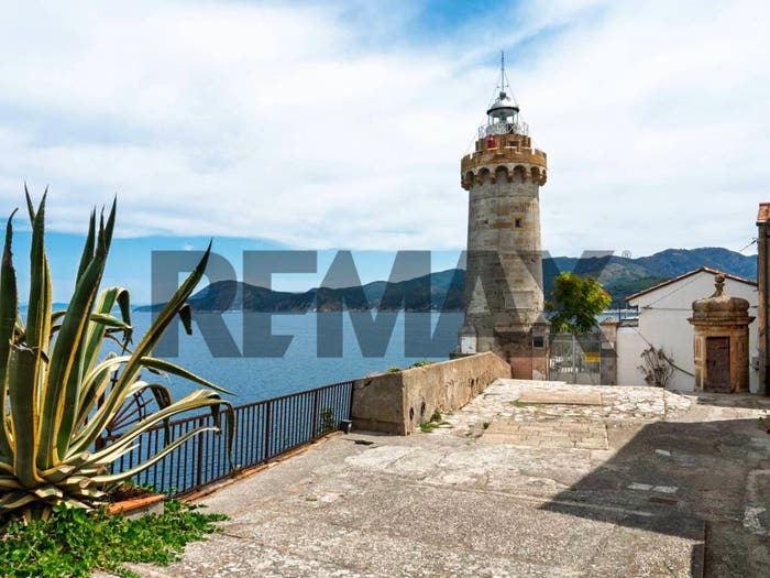Appartamento con 6 locali in vendita in VIA DELLA STELLA, Centro, Portoferraio