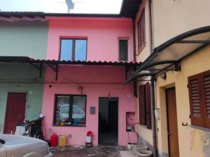 Casa trilocale in vendita in Via Mazzini, Secugnago